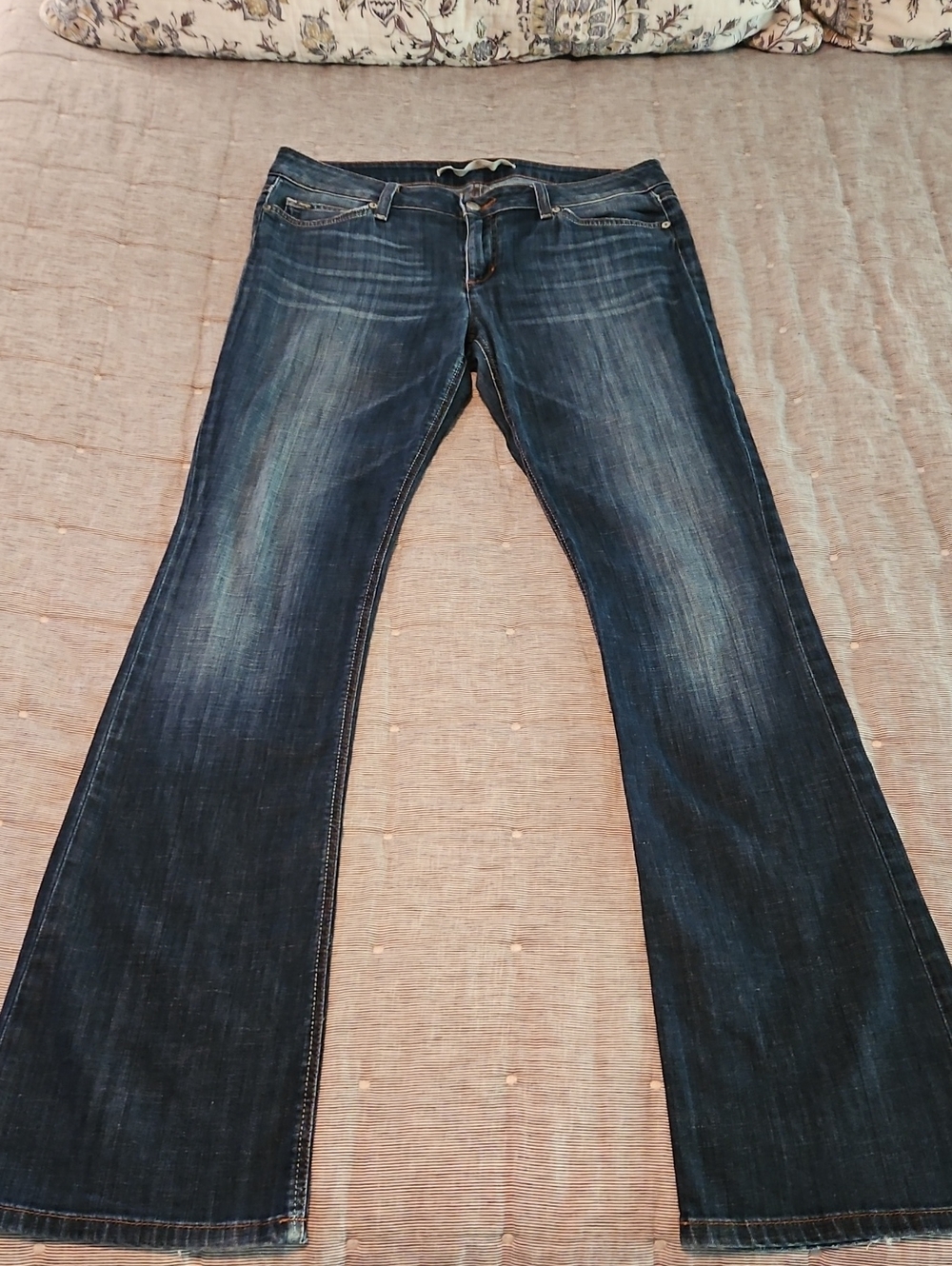 Joe's Honey Boot Cut Jeans Waist 31 in Blue
